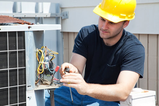 Benefits to avail by hiring a professional HVAC contractor