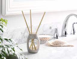 Reed Diffusers: What You Need to Know Before Using Them