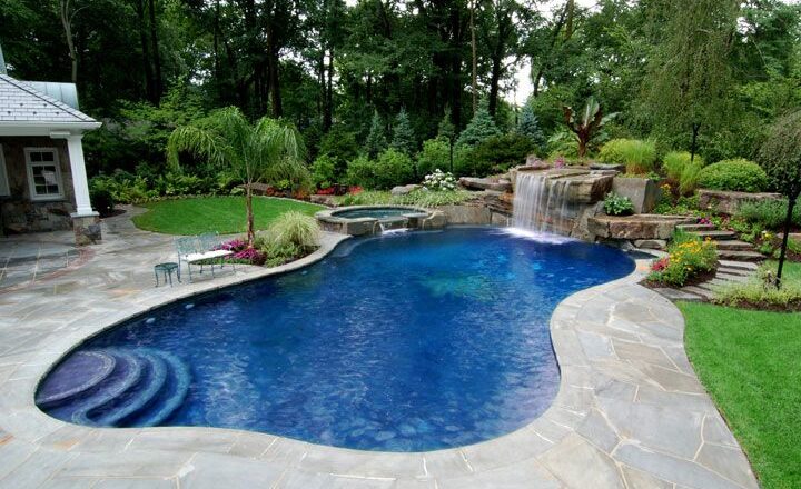 Make the Guests Gasp with Wonder: A Custom Pool and Loads of Options