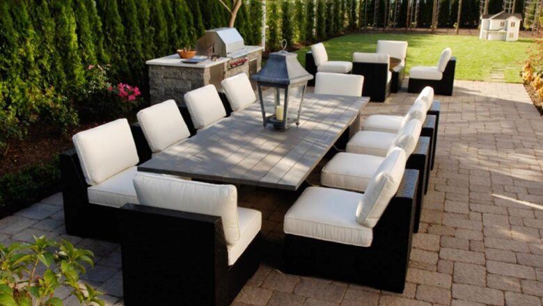 How to design your patio furniture set up
