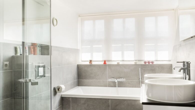 Top 3 Tips for Designing a Small Bathroom
