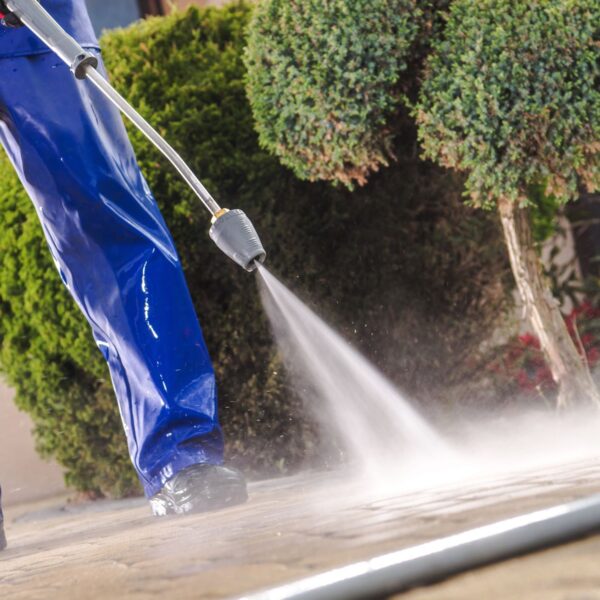 Safety Precautions While Pressure Washing 