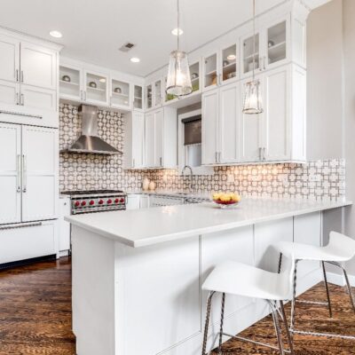 Beautiful Ideas for Styling White Shaker Kitchen Cabinets