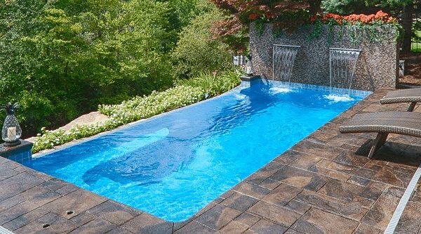 A Complete Guide to Selecting the Best Pool Builder for Installing Multiple Pools