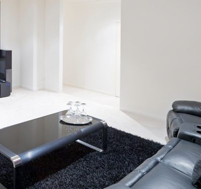 Recline in Style: The Market for Recliners To Match Your Coffee Table