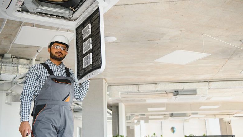 5 Signs Your Unit Needs Immediate Commercial Aircon Servicing in Singapore