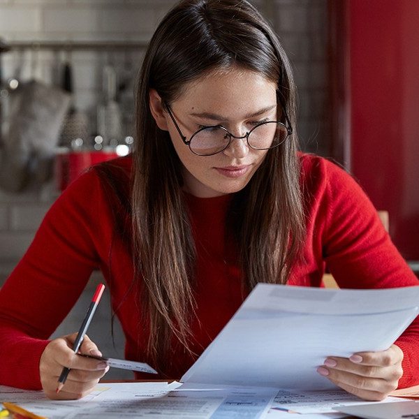 How to Save on Electricity by Understanding Price Trends in Singapore